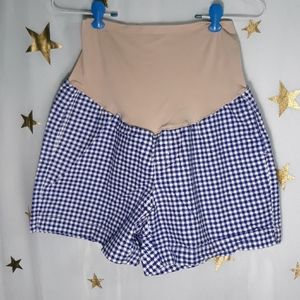 Old Navy Maternity Short Size 6.
